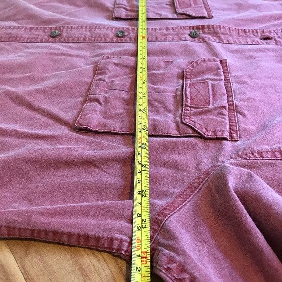 EUC Short Sleeve Button Down - Picture 4 of 6